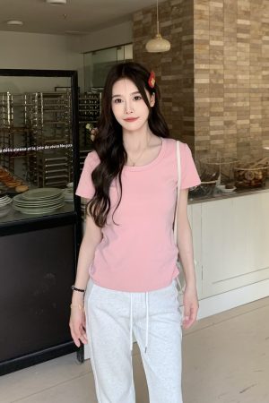 Solid Color Short Sleeve T-Shirt for Women - Versatile Slim Fit Summer Top, Casual Essential, Perfect for Everyday Wear