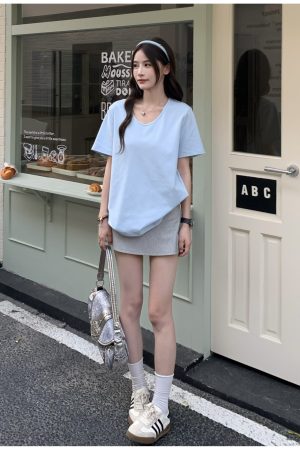 Solid Color Short Sleeve V-Neck T-Shirt for Women - Loose Fit, Versatile Summer Top, 2025 New Arrival, Casual Essential