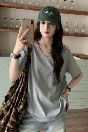 Solid Color Short Sleeve V-Neck T-Shirt for Women - Loose Fit, Versatile Summer Top, 2025 New Arrival, Casual Essential