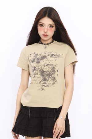 Spicy Girl Butterfly Design Cropped T-Shirt - American Style Short Sleeve Slim Fit Top for Women - Summer 2024 Fashion