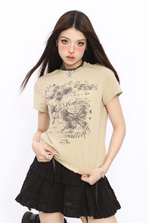 Spicy Girl Butterfly Design Cropped T-Shirt - American Style Short Sleeve Slim Fit Top for Women - Summer 2024 Fashion