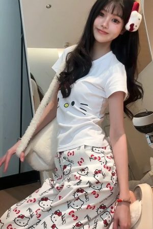 Spicy Girl Kitty Cat Print White Short Sleeve T-Shirt for Women - Summer Round Neck Slim Fit Sweet Flattering Top