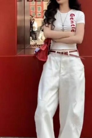 Spicy Girl White Letter Print Short-Sleeve T-Shirt for Women - Slim Fit Summer Top, American Style, Trendy Fashion Essential