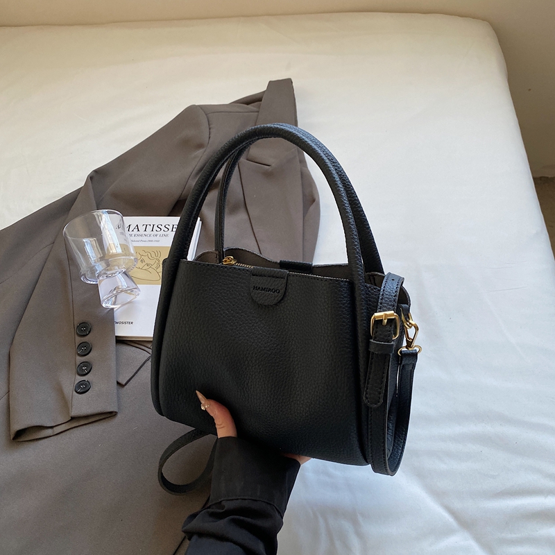 Spring 2025 High-End Versatile Tote Bucket Bag - Simple Casual Shoulder & Crossbody Bag for Work and Everyday Use Spring 2025 High-End Versatile Tote Bucket Bag - Simple Casual Shoulder & Crossbody Bag for Work and Everyday Use