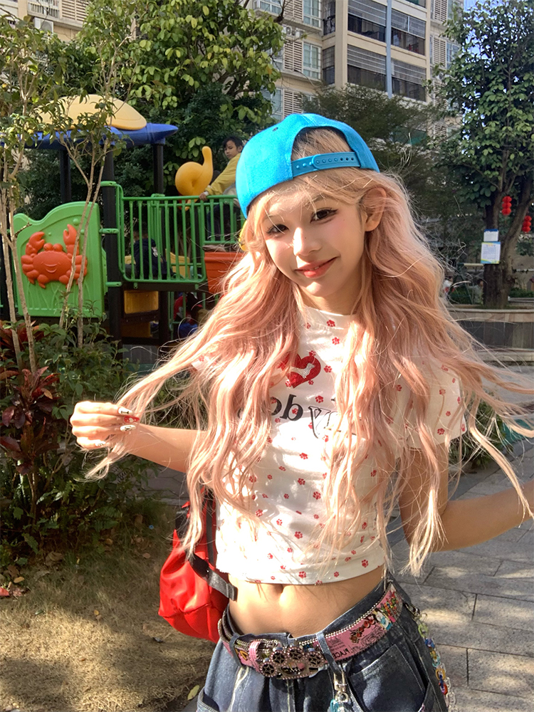 Spring American Vintage Heart Dog Paw Print Short T-Shirt for Women - Slim Fit, Y2K Inspired, Casual Fashion Tee Spring American Vintage Heart Dog Paw Print Short T-Shirt for Women - Slim Fit, Y2K Inspired, Casual Fashion Tee