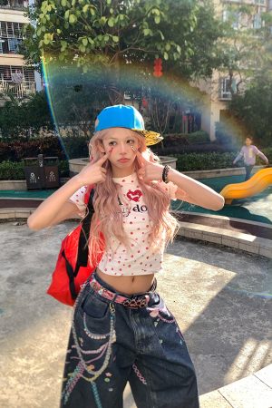 Spring American Vintage Heart Dog Paw Print Short T-Shirt for Women - Slim Fit, Y2K Inspired, Casual Fashion Tee