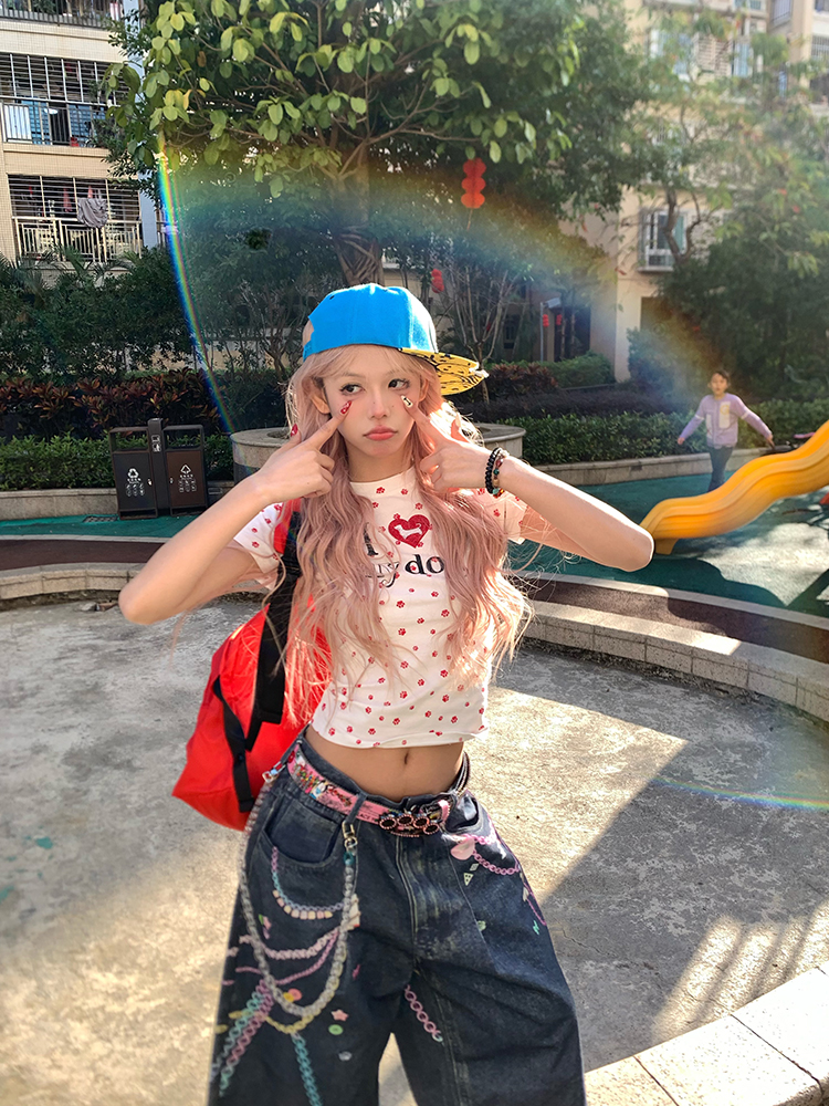 Spring American Vintage Heart Dog Paw Print Short T-Shirt for Women - Slim Fit, Y2K Inspired, Casual Fashion Tee Spring American Vintage Heart Dog Paw Print Short T-Shirt for Women - Slim Fit, Y2K Inspired, Casual Fashion Tee