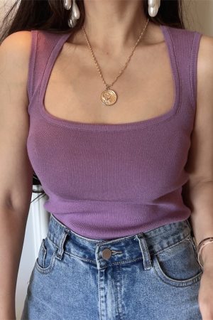 Square Neck Slim-Fit Knitted Sleeveless Top for Women - Versatile American Vintage Style - Spring/Summer 2024 Fashion