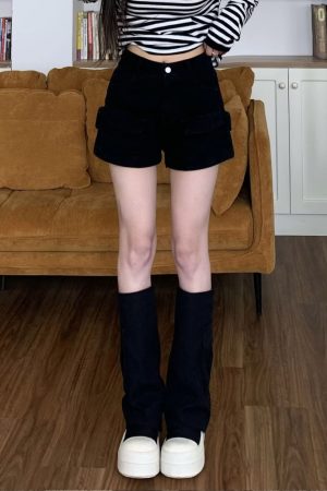 Stylish American Workwear Denim Shorts for Women â€“ Summer Petite Casual Hot Pants, Trendy Street Style for Hot Girls