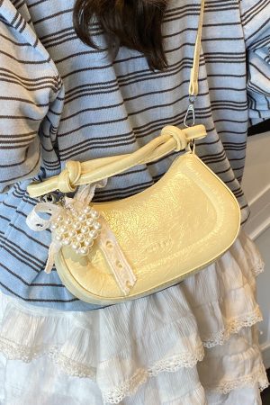 Stylish Minimalist Crossbody Saddle Bag for Women - Versatile 2025 Summer Handbag for Commuting and Everyday Use