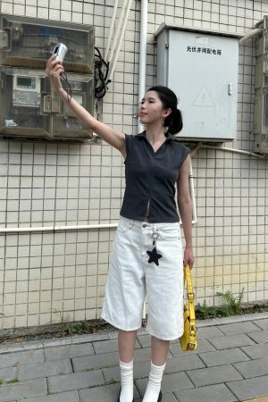 Summer 2025 Women's White Loose Casual Wide-Leg Denim Shorts - Trendy American Style for Effortless Y2K Fashion