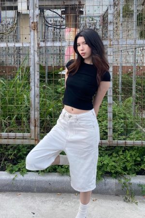 Summer 2025 Women's White Loose Casual Wide-Leg Denim Shorts - Trendy American Style for Effortless Y2K Fashion