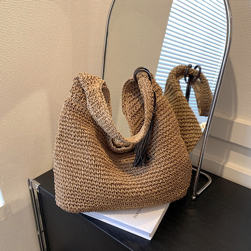 Summer 2025 Woven Tote Bag for Women - Large Capacity Seaside Vacation Shoulder Bag, Stylish Commuting Accessory Summer 2025 Woven Tote Bag for Women - Large Capacity Seaside Vacation Shoulder Bag, Stylish Commuting Accessory