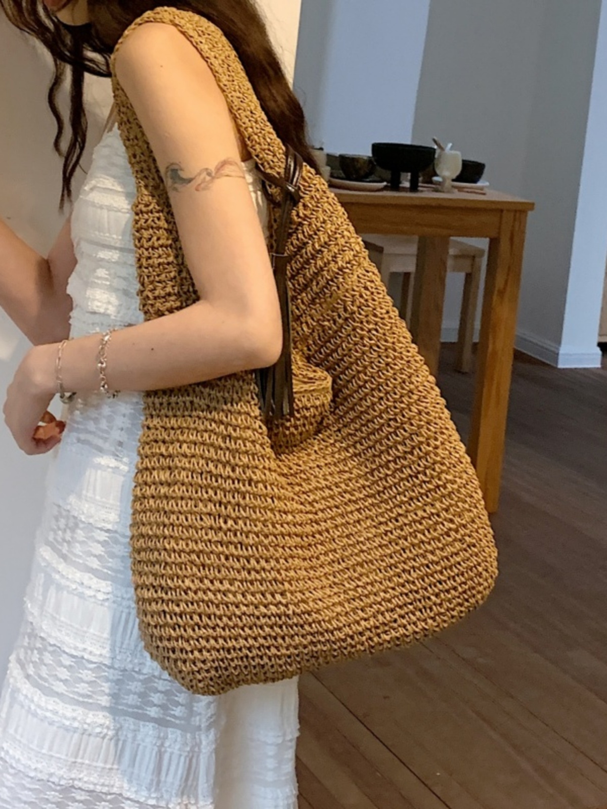 Summer 2025 Woven Tote Bag for Women - Large Capacity Seaside Vacation Shoulder Bag, Stylish Commuting Accessory Summer 2025 Woven Tote Bag for Women - Large Capacity Seaside Vacation Shoulder Bag, Stylish Commuting Accessory