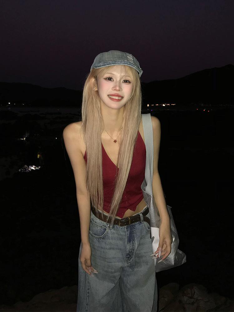 Summer American Style Halter Tank Top for Women - Slim Fit, Casual Single-Breasted Design, Versatile Fashion Staple for Hot Girls Summer American Style Halter Tank Top for Women - Slim Fit, Casual Single-Breasted Design, Versatile Fashion Staple for Hot Girls