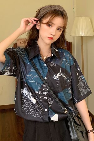 Summer Casual Loose Printed Short-Sleeve Shirt for Women - Versatile Beach Top in Hong Kong Style