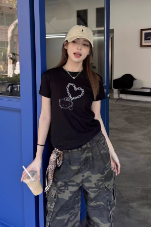 Summer Cool Hot Girl Hello Kitty Shoulder T-Shirt - Slim Fit Short Sleeve Niche Design for Trendy Y2K Style