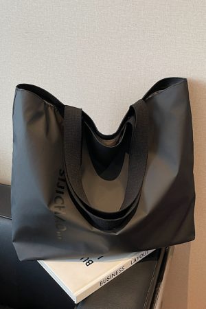 Summer Large Capacity Women's Tote Bag 2025 - Stylish Nylon Shoulder Bag for Short Trips & Commuting