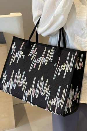 Summer Large Capacity Women's Travel Tote Bag - Chic Shoulder Bag for Commuting, Shopping, and Short Trips