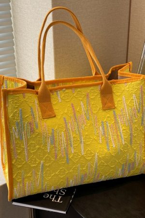 Summer Large Capacity Women's Travel Tote Bag - Chic Shoulder Bag for Commuting, Shopping, and Short Trips