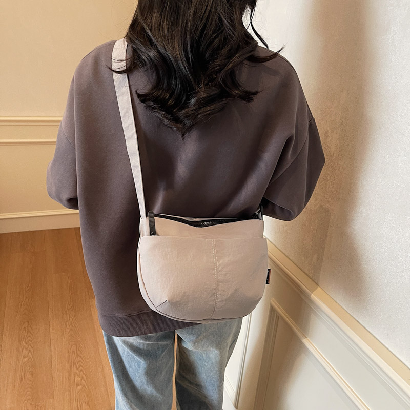 Summer Minimalist Lightweight Women's Crossbody Phone Bag - 2025 Nylon Canvas Commuting Essential Summer Minimalist Lightweight Women's Crossbody Phone Bag - 2025 Nylon Canvas Commuting Essential