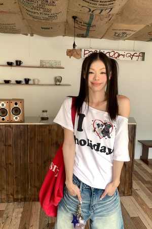 Summer Off-Shoulder Dog Print T-Shirt for Women - Slim Fit American Letter Short Sleeve Top, Casual Fashion