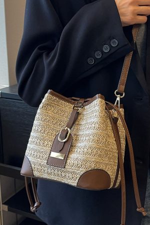 Summer Retro Color-Blocking Straw Bucket Bag for Women - Versatile Crossbody Bag for Beach Vacation and Casual Outings
