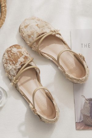 Summer Retro Sheepskin Flat Fairy-Style Open-Toe Sandals for Women - Hollow Design Perfect for Skirts