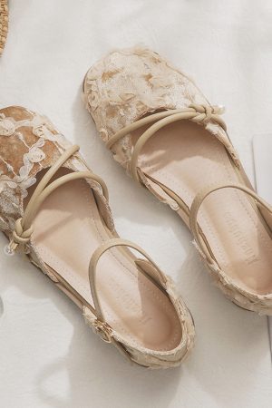 Summer Retro Sheepskin Flat Fairy-Style Open-Toe Sandals for Women - Hollow Design Perfect for Skirts
