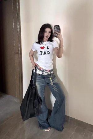 Summer Slim-Fit Heart Letter Printed Short Sleeve T-Shirt for Women | American-Style Minimalist Fashion Top