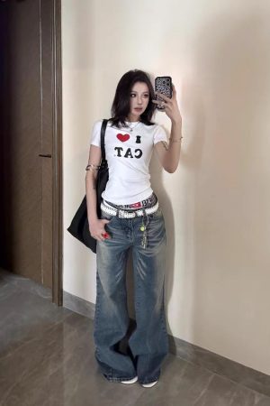 Summer Slim-Fit Heart Letter Printed Short Sleeve T-Shirt for Women | American-Style Minimalist Fashion Top