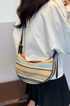 Summer Woven Straw Dumpling Bag for Women - Brown Crossbody Phone Bag, Perfect for Beach Vacations 2025