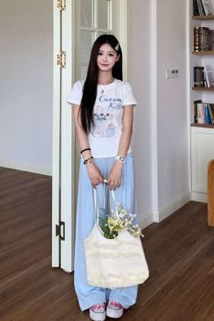 Sweet Bowknot Cat Short Sleeve T-shirt for Women - Slim Fit Summer Top in Cute Y2K Style