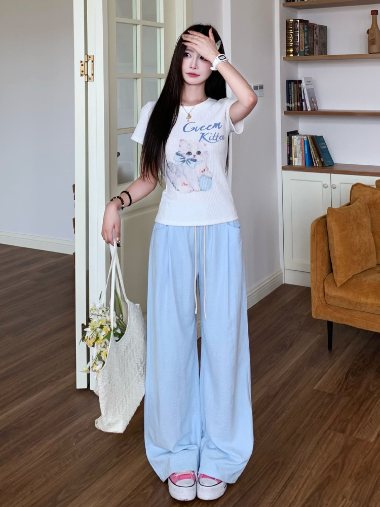 Sweet Bowknot Cat Short Sleeve T-shirt for Women - Slim Fit Summer Top in Cute Y2K Style Sweet Bowknot Cat Short Sleeve T-shirt for Women - Slim Fit Summer Top in Cute Y2K Style