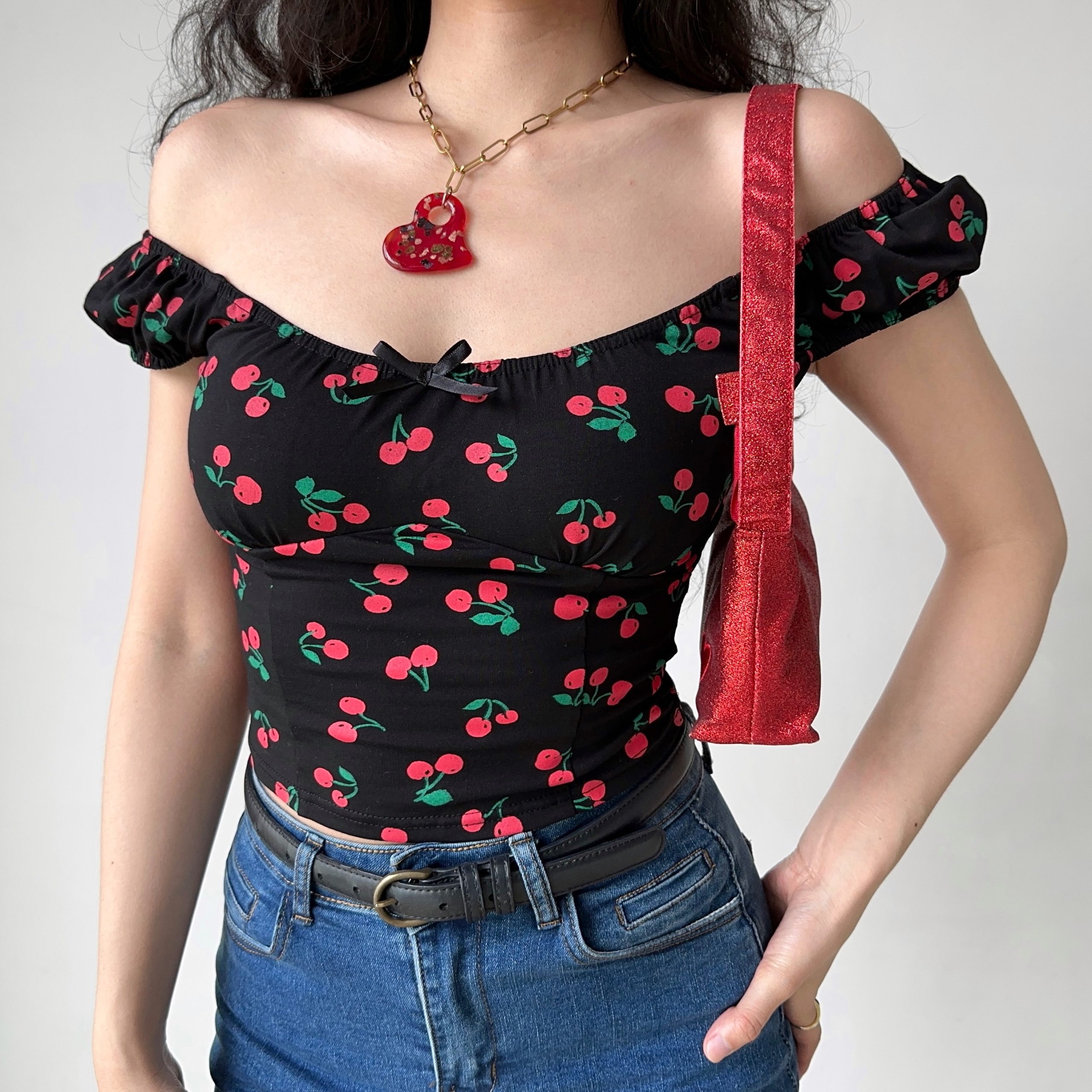 Sweet Cherry All-Over Print Puff Sleeve Slim T-Shirt - Low Neckline Round Neck Women's Top in European American Style Sweet Cherry All-Over Print Puff Sleeve Slim T-Shirt - Low Neckline Round Neck Women's Top in European American Style