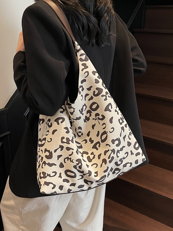 Textured Cow Print Shoulder Bag for Women - Summer 2025 Niche Underarm Tote, Versatile Commuting Style Textured Cow Print Shoulder Bag for Women - Summer 2025 Niche Underarm Tote, Versatile Commuting Style