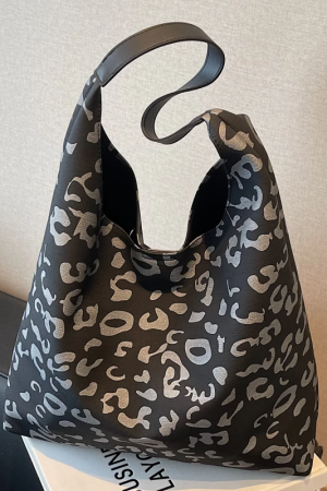 Textured Cow Print Shoulder Bag for Women - Summer 2025 Niche Underarm Tote, Versatile Commuting Style