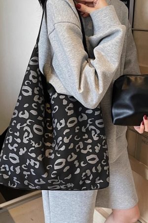 Textured Cow Print Shoulder Bag for Women - Summer 2025 Niche Underarm Tote, Versatile Commuting Style