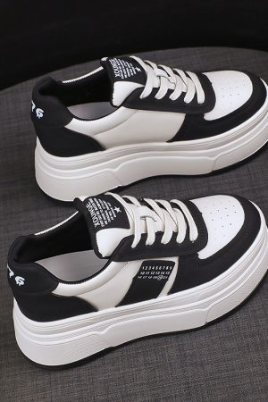 Thick-Soled Black and White Panda Sneakers for Women, Hidden Height Increase, Versatile Sports Shoes for Short Women, Trendy 2024 Style
