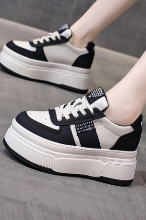 Thick-Soled Black and White Panda Sneakers for Women, Hidden Height Increase, Versatile Sports Shoes for Short Women, Trendy 2024 Style
