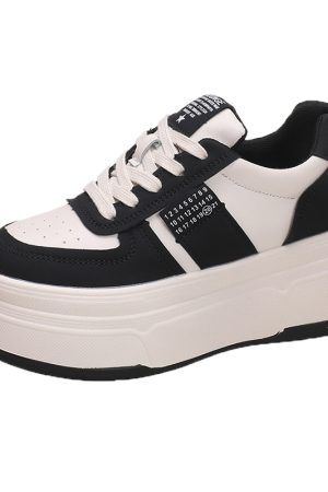 Thick-Soled Black and White Panda Sneakers for Women, Hidden Height Increase, Versatile Sports Shoes for Short Women, Trendy 2024 Style
