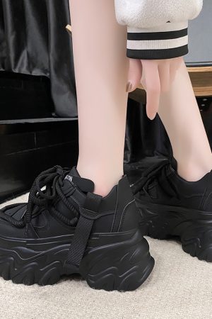 Thick-Soled Dad Shoes for Women - Casual White Sports Shoes, Height-Increasing, Lightweight, Trendy Autumn 2023 Style