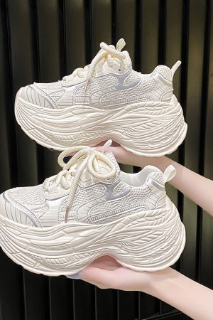 Thick-Soled Dad Shoes for Women - Summer Height-Increasing Mesh Casual Sneakers, Breathable Sports Shoes for Petite Figures, 2024