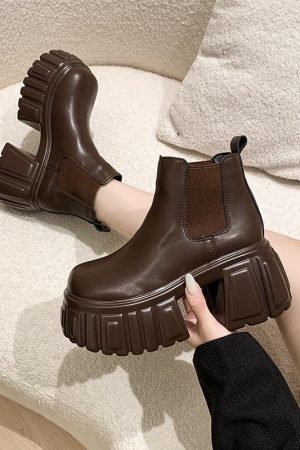 Thick-Soled Fleece-Lined Black Martin Boots for Women - 2024 Spring Autumn Chelsea Style Slim Ankle Boots for Winter Fashion