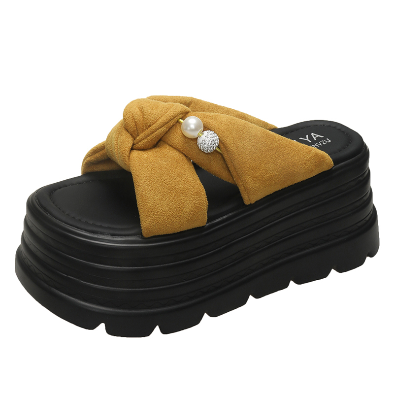 Thick-Soled Pearl Sandals for Women - Summer Bowknot Outdoor Style, High-End Feel, Perfect for Skirts and Short Stature Thick-Soled Pearl Sandals for Women - Summer Bowknot Outdoor Style, High-End Feel, Perfect for Skirts and Short Stature