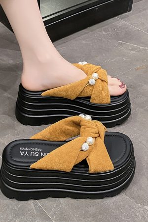 Thick-Soled Pearl Sandals for Women - Summer Bowknot Outdoor Style, High-End Feel, Perfect for Skirts and Short Stature