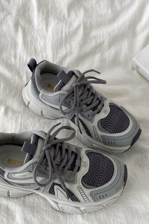 Thick-Soled Sports Shoes for Women - 2025 Spring Retro Casual Dad Sneakers, Versatile & Stylish Running Shoes