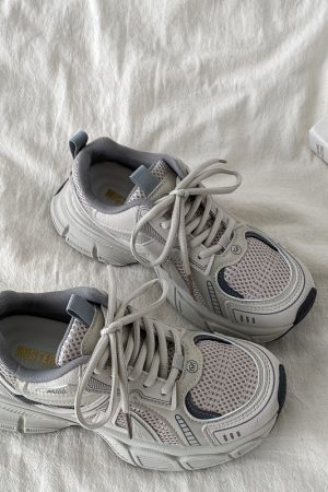 Thick-Soled Sports Shoes for Women - 2025 Spring Retro Casual Dad Sneakers, Versatile & Stylish Running Shoes