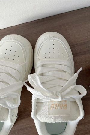 Thick-Soled White Bread Shoes for Men and Women - Niche Destructive Style, Versatile National Trend Sports and Skateboard Footwear