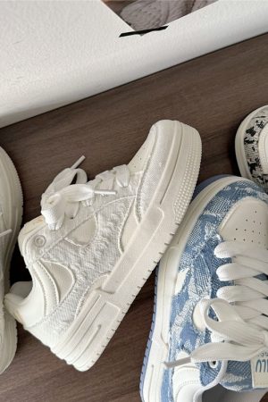 Thick-Soled White Bread Shoes for Men and Women - Niche Destructive Style, Versatile National Trend Sports and Skateboard Footwear